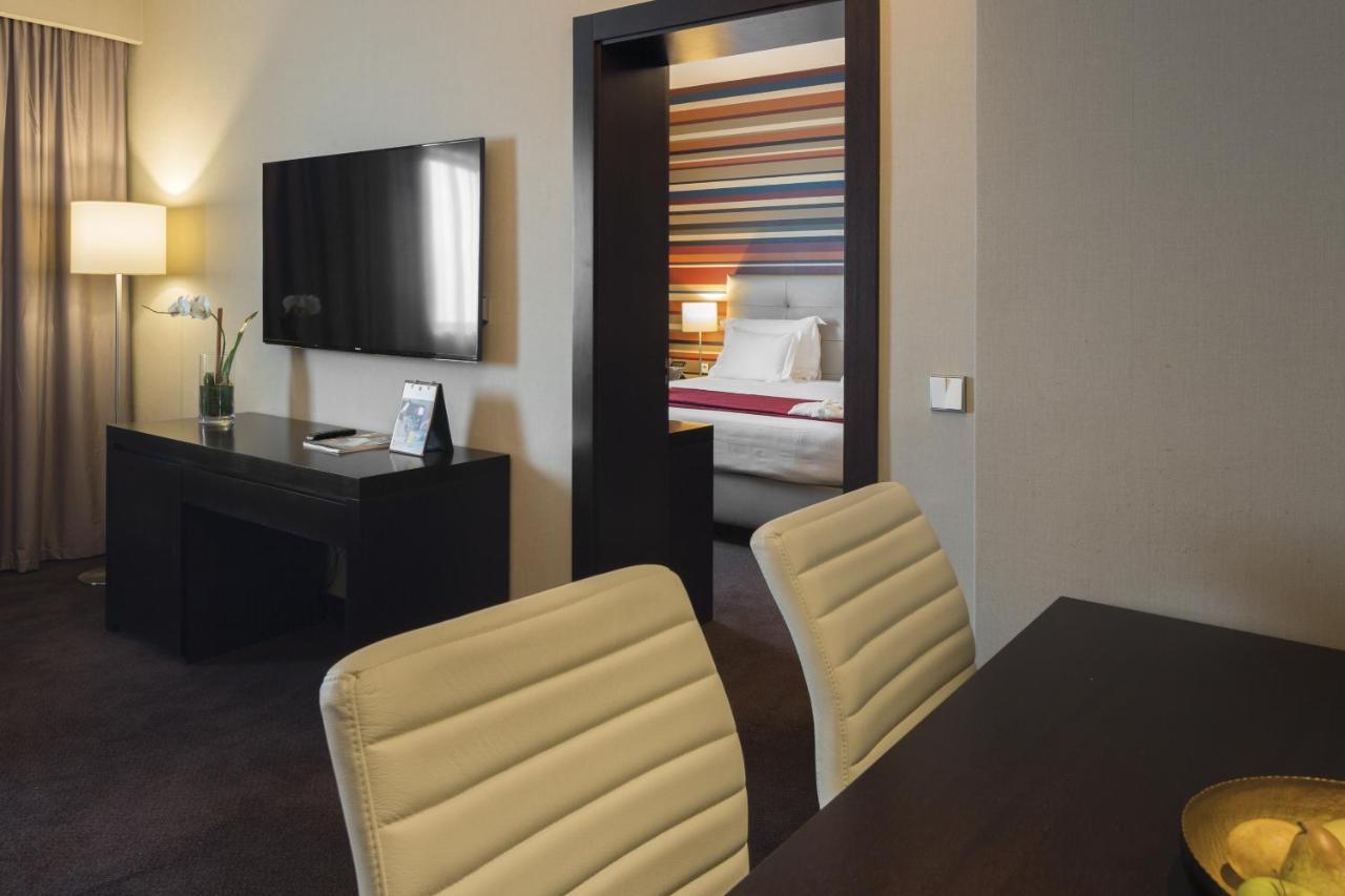 Hotel Tropico Luanda Eksteriør billede