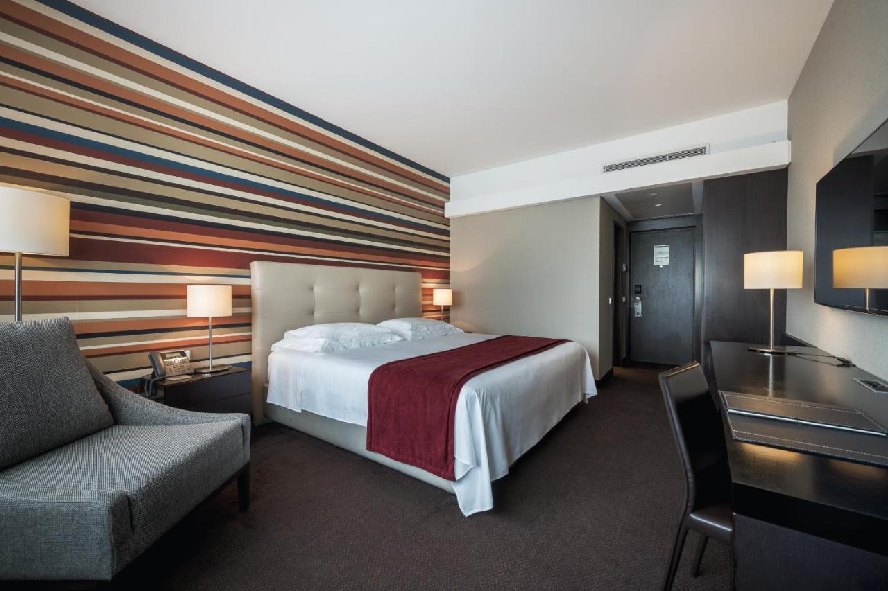 Hotel Tropico Luanda Eksteriør billede